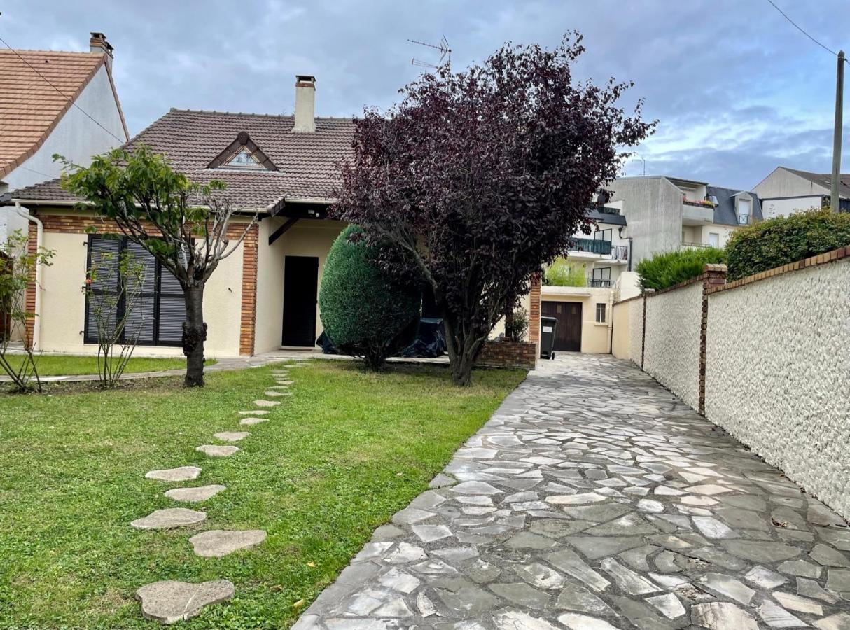 La Casa - Charmante Maison Entre Paris & Hébergement de vacances